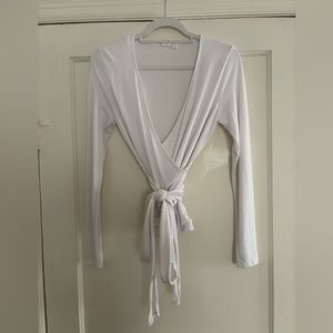 FREE W BUNDLE gap white long sleeve wrap shirt
